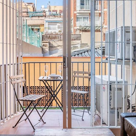 Next To Sagrada Familia 4-Bedroom Apartment Барселона Екстериор снимка