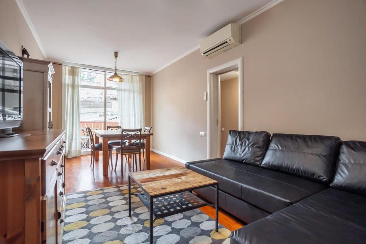 Next To Sagrada Familia 4-Bedroom Apartment Барселона Екстериор снимка