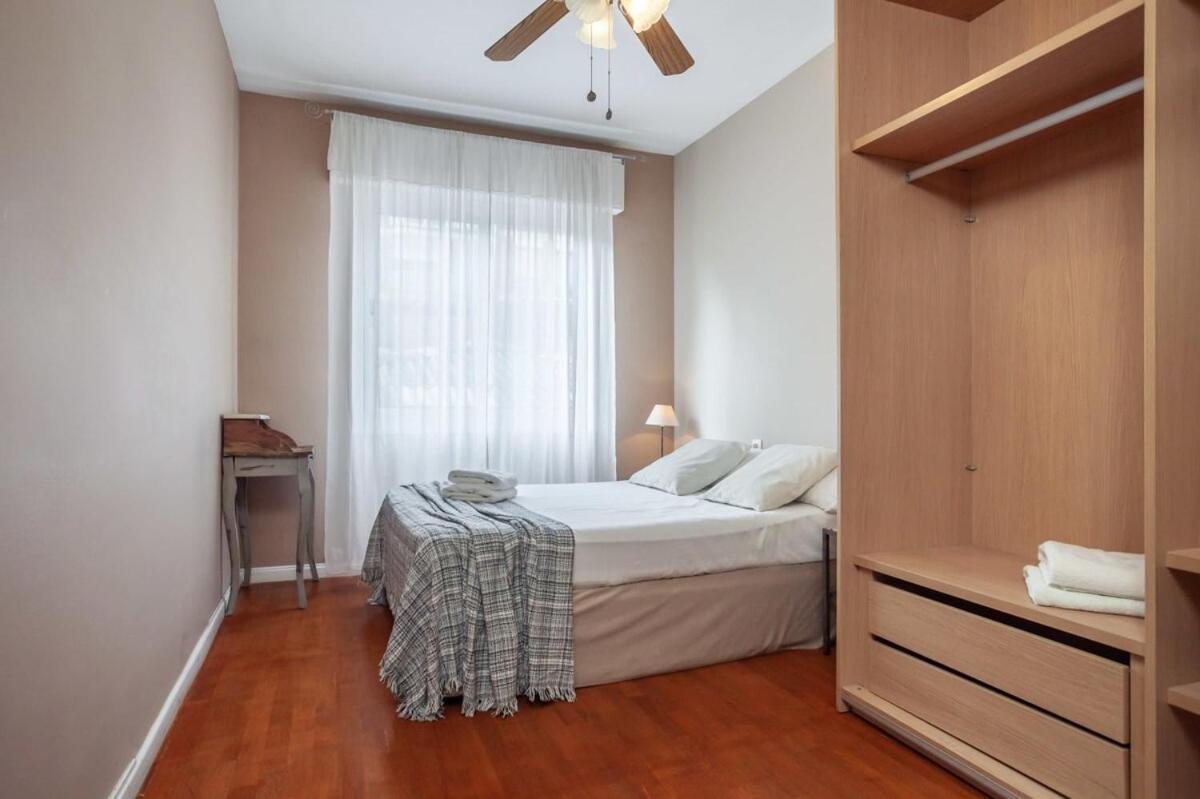 Next To Sagrada Familia 4-Bedroom Apartment Барселона Екстериор снимка