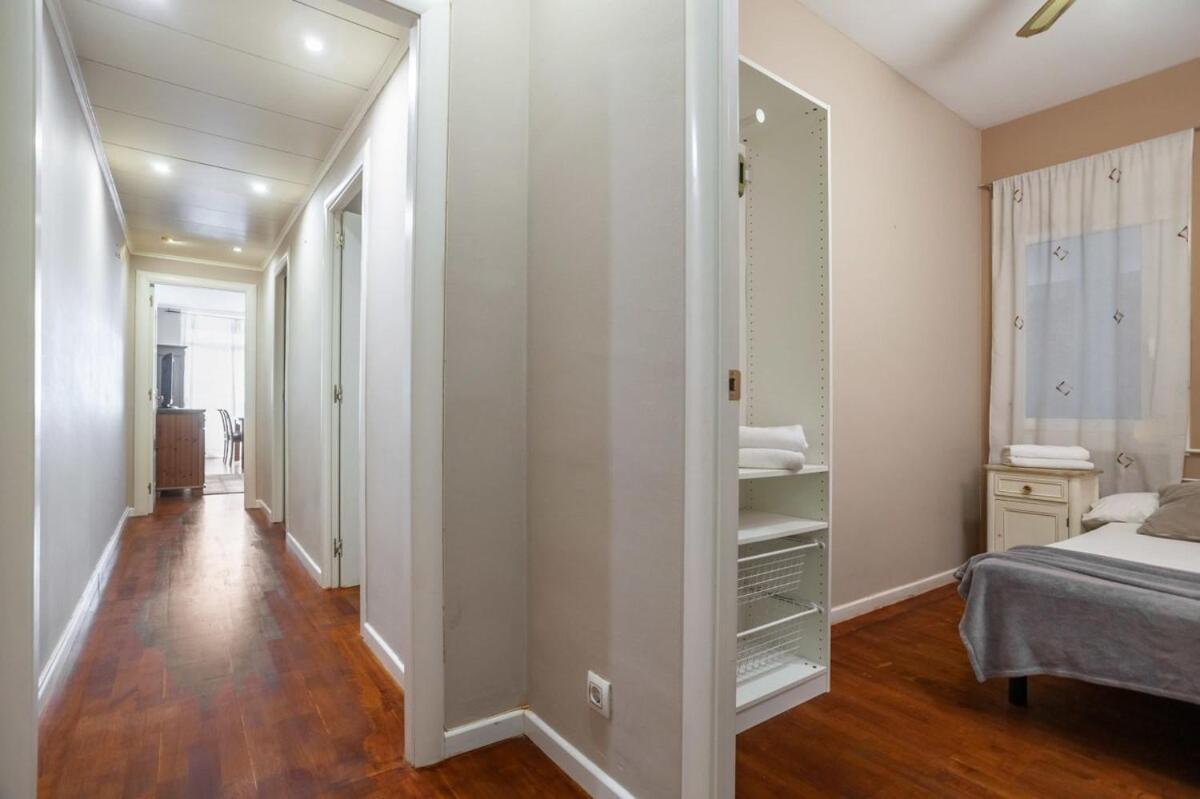 Next To Sagrada Familia 4-Bedroom Apartment Барселона Екстериор снимка