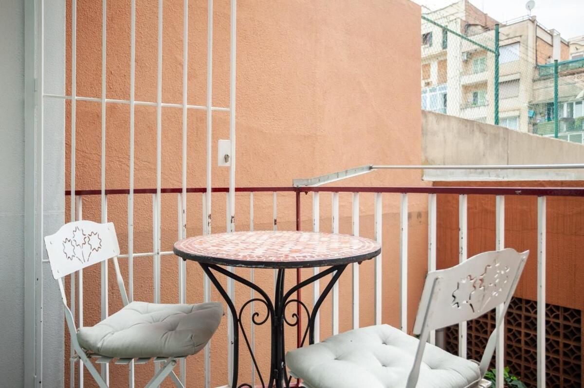 Next To Sagrada Familia 4-Bedroom Apartment Барселона Екстериор снимка