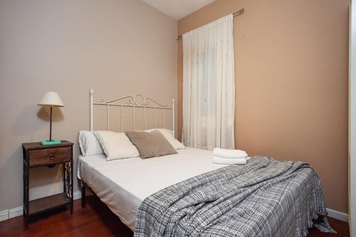 Next To Sagrada Familia 4-Bedroom Apartment Барселона Екстериор снимка