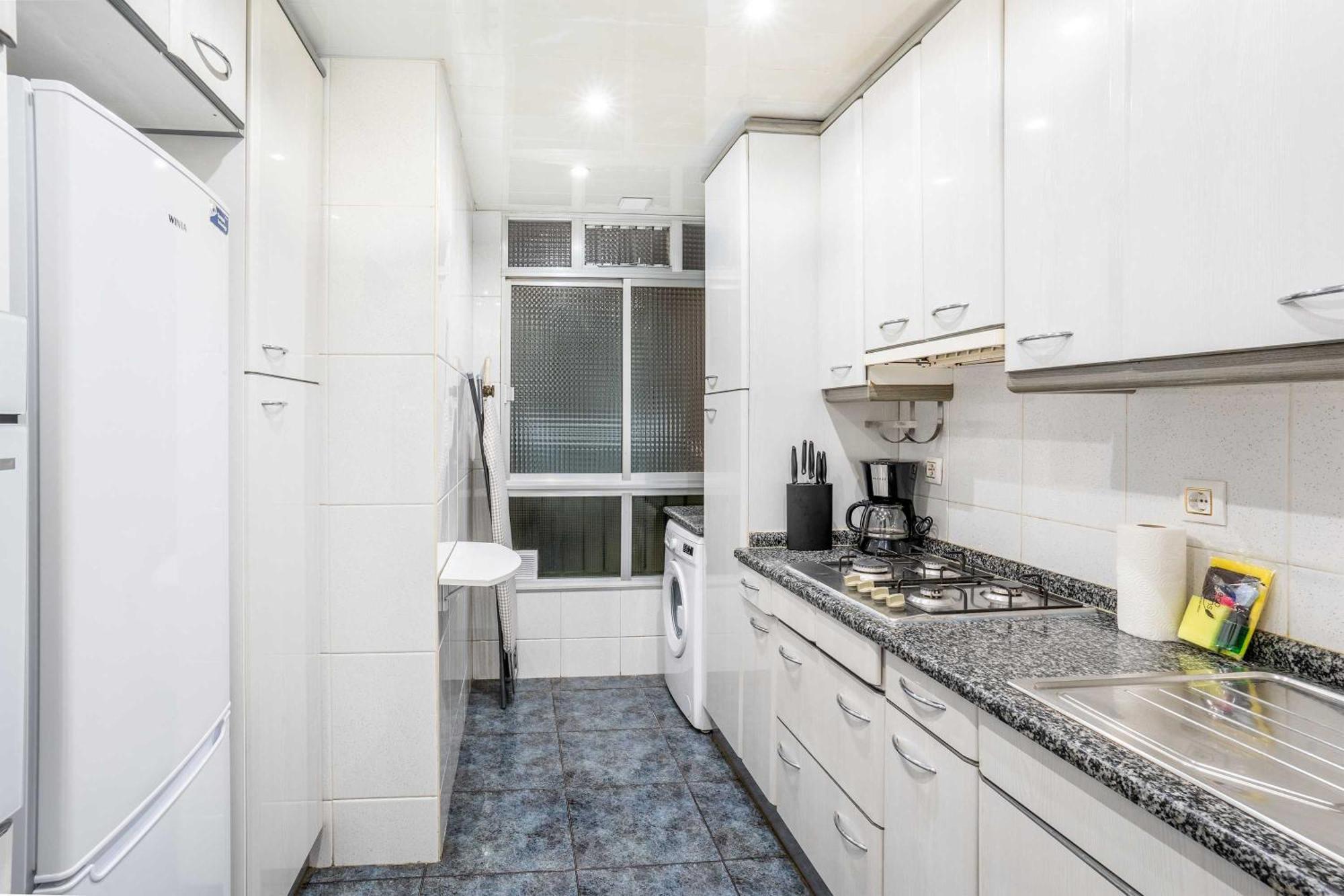 Next To Sagrada Familia 4-Bedroom Apartment Барселона Екстериор снимка
