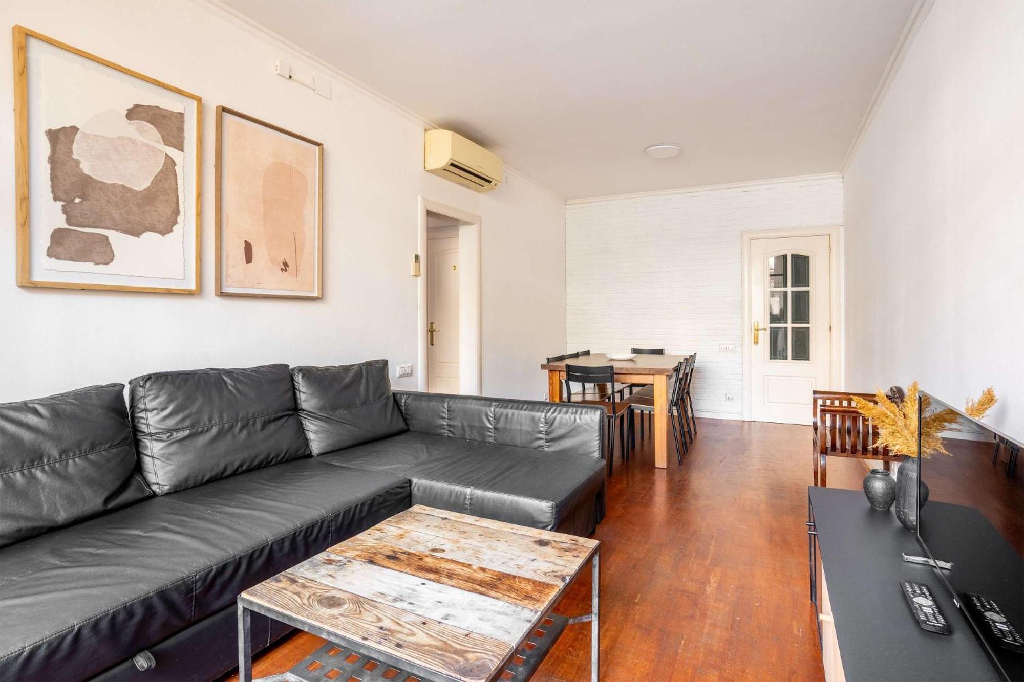 Next To Sagrada Familia 4-Bedroom Apartment Барселона Екстериор снимка